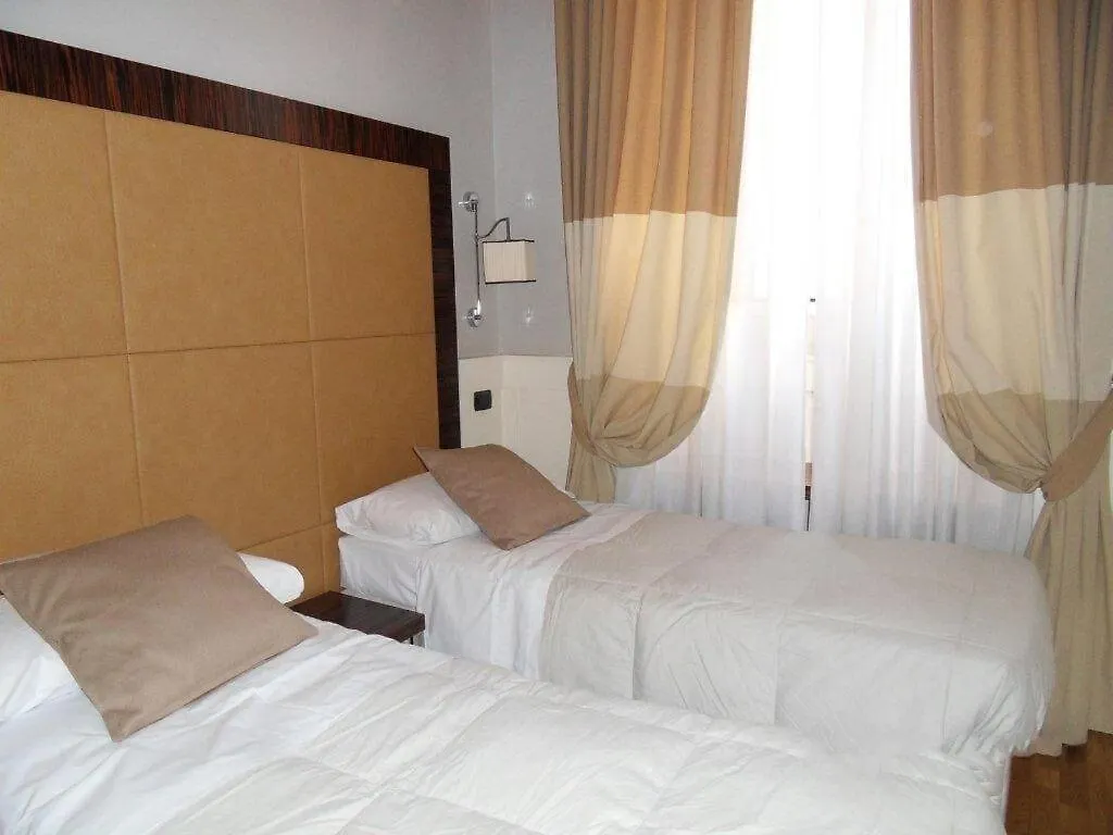 939 Hotel Řím